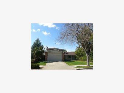 1761 Linnet Ln