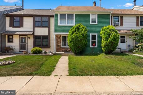 1404 Arrowwood Ct