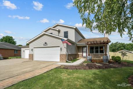 1628 Schubert Dr