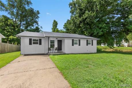 2039 Brink Ave