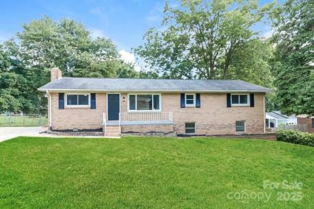 606 E Iowa Ave
