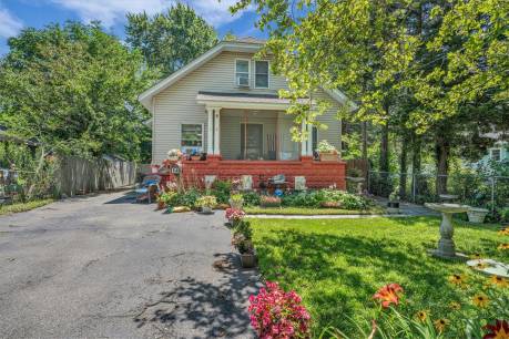 14 Gilbert St