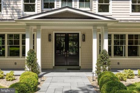21 E Centennial Dr