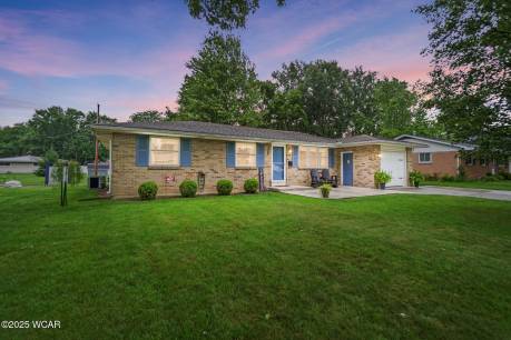 739 Maplewood Dr