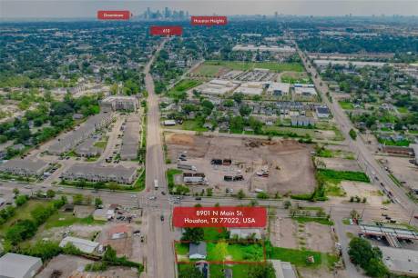 8901 N Main St