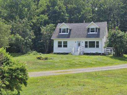 3342 Main St