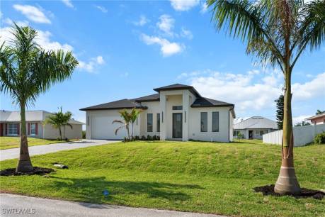 2726 NW 5th Terrace