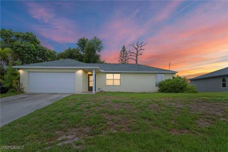 1720 NW 14th Pl