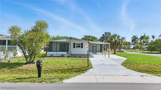 897 Manatee Rd