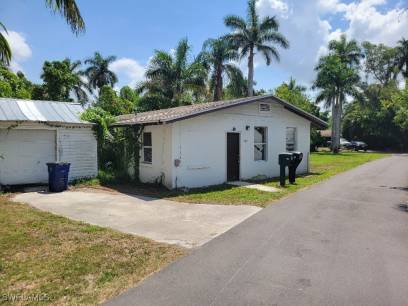 137 Standish Cir