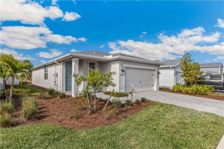 43711 Cattleman Dr