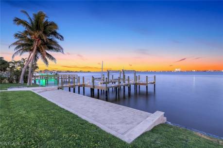 5249 Nautilus Dr