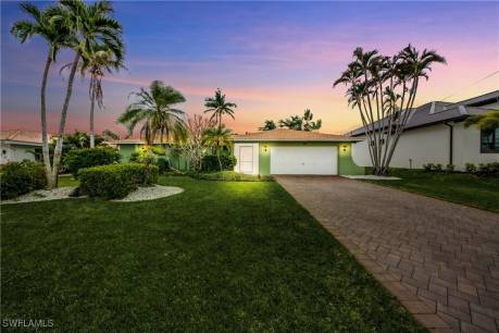 710 SW 52nd St