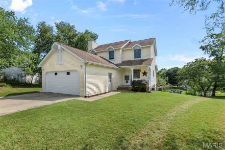839 Eagle Dr