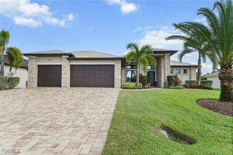 2525 SW 27th Pl