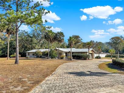 239 SW Brentwood Way