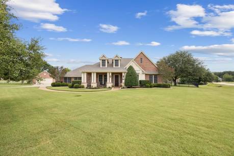 385 Bee Caves Rd