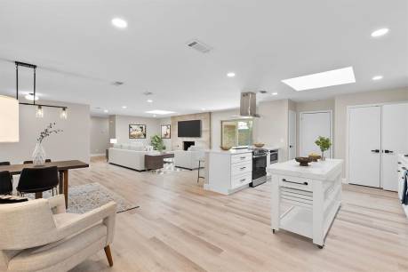 1100 Highedge Dr