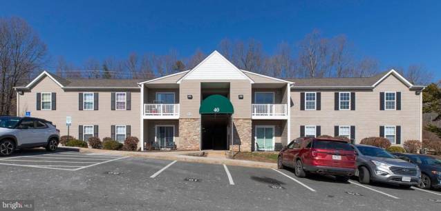 40 Smokewood Ct 200