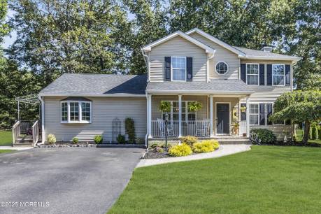 1 Sun Hollow Rd
