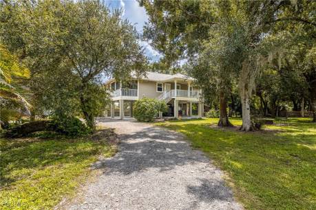 18630 Lost Ln