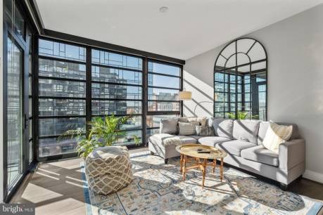 1300 4th St SE 703