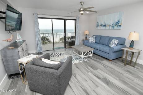 8743 Thomas Dr 409