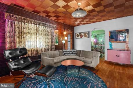 38 Sartori Ave