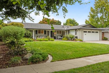 2392 Walden Sq