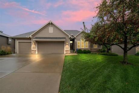 5029 Woodstock Ct