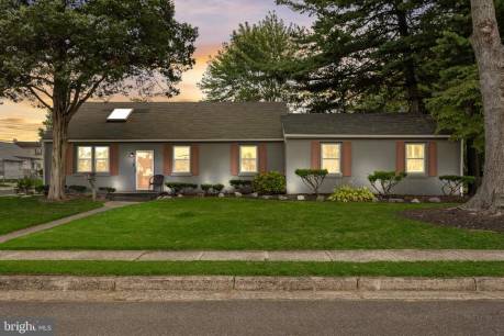 102 Lincoln Ave