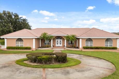 3082 Landings Ct