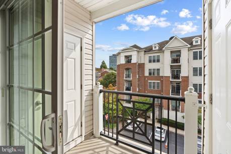 350 W Elm St 3405