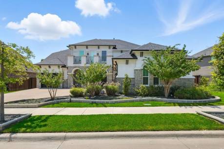 1812 Coopers Hawk Dr