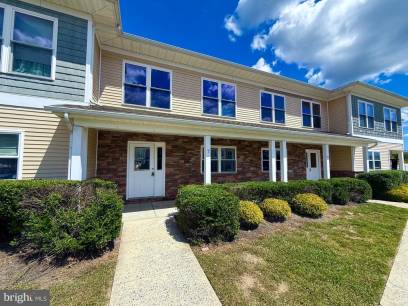 7 Whitaker Ct