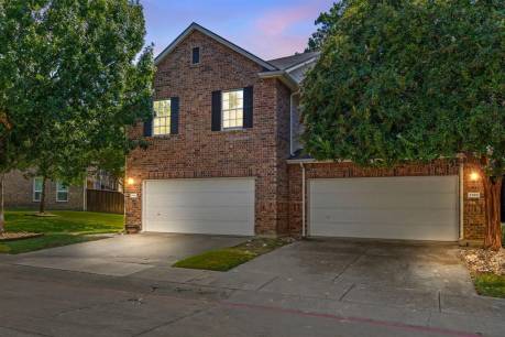 2901 Muirfield Dr