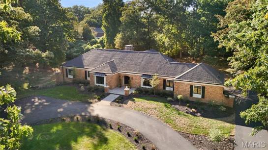 241 S Graeser Rd