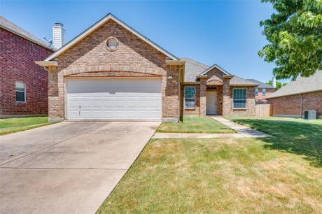 1913 Silver Leaf Dr