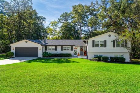 1001 Lothian Dr