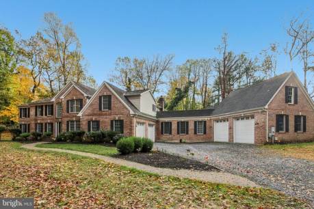 1109 Winding Dr