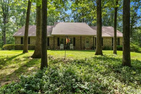 340 Commanche Dr
