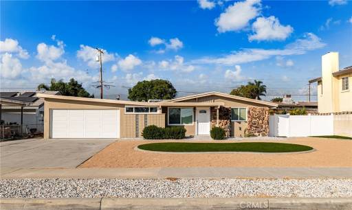 1422 Armsley Sq