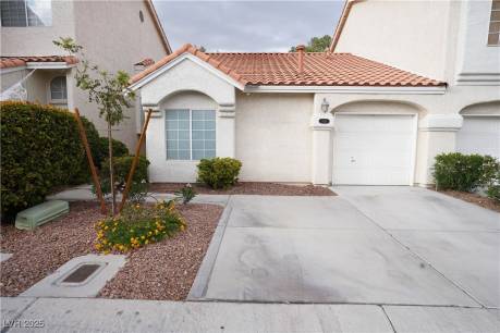 5958 Greenery View Ln