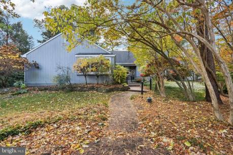 122 Deerfield Ave