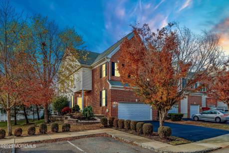 216 Deepwater Cir