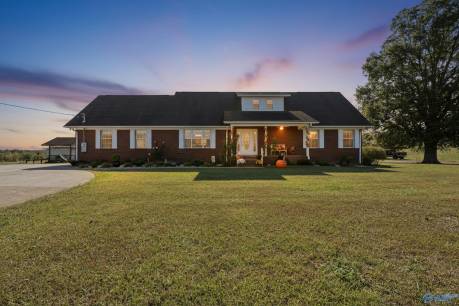 7048 County Road 1763