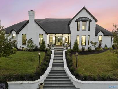 2512 Lewisburg Hwy