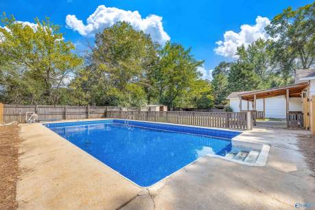 1502 Pennylane SE