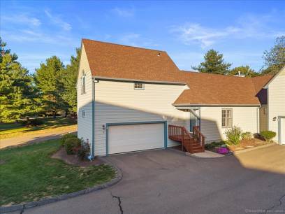 39 L Hermitage Dr 39