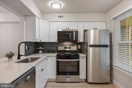 161 Bradford Ct